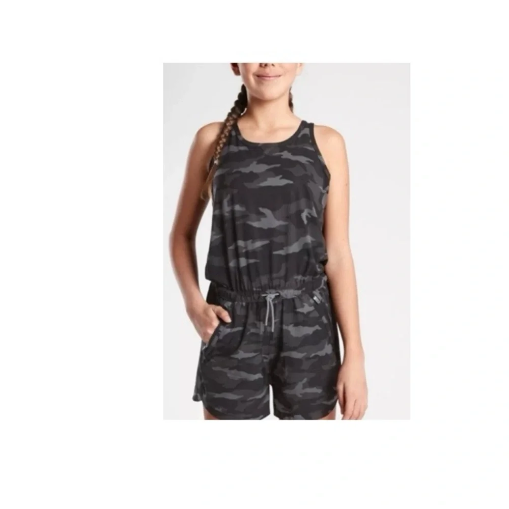 Athleta Girl On The‎ Go Camo Shorts Romper